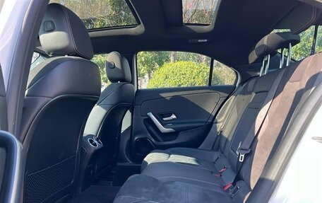 Mercedes-Benz A-Класс, 2022 год, 2 250 000 рублей, 13 фотография