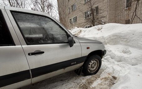 Chevrolet Niva I рестайлинг, 2004 год, 160 000 рублей, 7 фотография