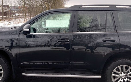 Toyota Land Cruiser Prado 150 рестайлинг 2, 2019 год, 4 700 000 рублей, 5 фотография