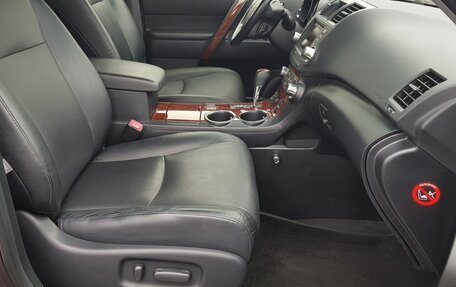 Toyota Highlander III, 2013 год, 2 395 000 рублей, 25 фотография