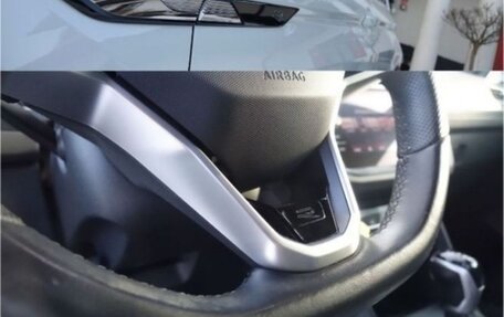 Volkswagen Tiguan II, 2021 год, 2 350 000 рублей, 7 фотография