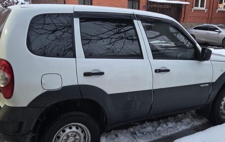 Chevrolet Niva I рестайлинг, 2014 год, 650 000 рублей, 3 фотография