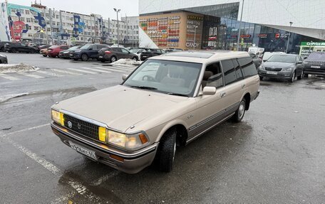 Toyota Crown, 1989 год, 600 000 рублей, 3 фотография