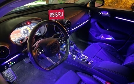 Audi A3, 2018 год, 2 300 000 рублей, 27 фотография