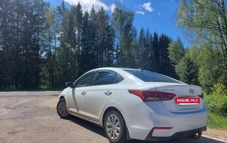 Hyundai Solaris II рестайлинг, 2017 год, 1 100 000 рублей, 3 фотография