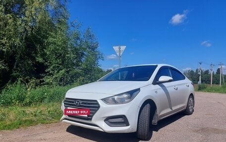 Hyundai Solaris II рестайлинг, 2017 год, 1 100 000 рублей, 2 фотография
