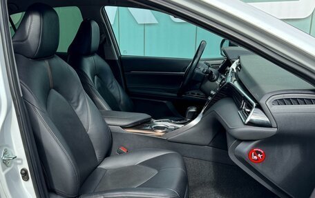 Toyota Camry, 2019 год, 2 949 000 рублей, 10 фотография