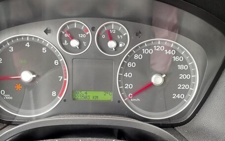 Ford Focus II рестайлинг, 2006 год, 9 фотография