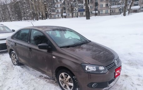 Volkswagen Polo VI (EU Market), 2014 год, 750 000 рублей, 1 фотография