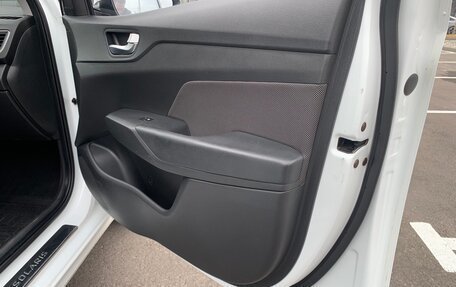 Hyundai Solaris II рестайлинг, 2017 год, 1 350 000 рублей, 3 фотография