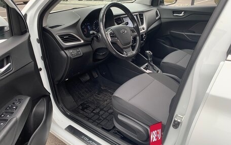 Hyundai Solaris II рестайлинг, 2017 год, 1 350 000 рублей, 10 фотография