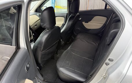 Renault Logan II, 2016 год, 680 000 рублей, 8 фотография