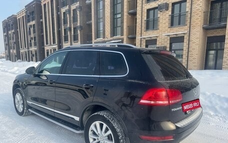 Volkswagen Touareg III, 2012 год, 2 500 000 рублей, 3 фотография