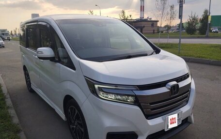 Honda Stepwgn IV, 2021 год, 2 190 000 рублей, 2 фотография