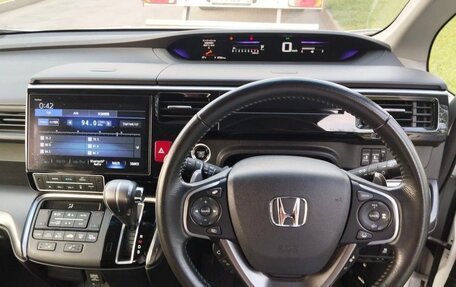 Honda Stepwgn IV, 2021 год, 2 190 000 рублей, 8 фотография