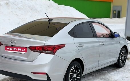 Hyundai Solaris II рестайлинг, 2017 год, 1 355 000 рублей, 5 фотография