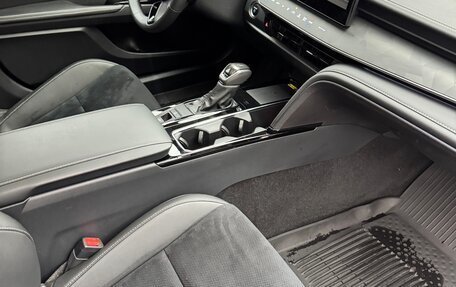 Toyota Camry, 2024 год, 3 950 000 рублей, 4 фотография