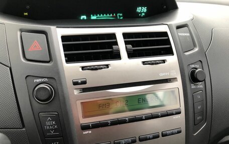 Toyota Yaris III рестайлинг, 2009 год, 660 000 рублей, 13 фотография