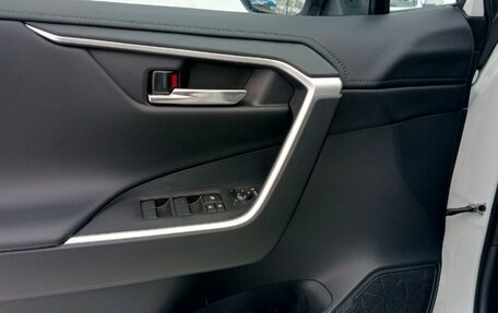 Toyota RAV4, 2025 год, 4 320 000 рублей, 13 фотография