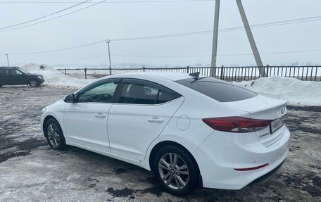 Hyundai Elantra VI рестайлинг, 2018 год, 1 440 000 рублей, 4 фотография