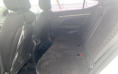 Hyundai Elantra VI рестайлинг, 2018 год, 1 440 000 рублей, 7 фотография