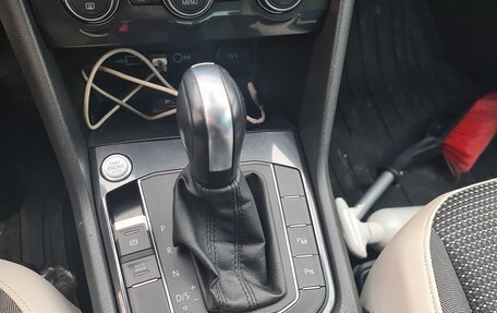 Volkswagen Tiguan II, 2019 год, 3 000 000 рублей, 12 фотография