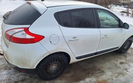 Renault Megane III, 2012 год, 750 000 рублей, 2 фотография
