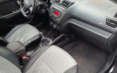 KIA Rio III рестайлинг, 2014 год, 750 000 рублей, 10 фотография