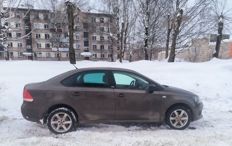 Volkswagen Polo VI (EU Market), 2014 год, 750 000 рублей, 2 фотография