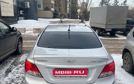Hyundai Solaris II рестайлинг, 2013 год, 645 000 рублей, 4 фотография