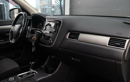 Mitsubishi Outlander III рестайлинг 3, 2012 год, 1 495 000 рублей, 9 фотография