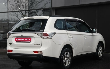 Mitsubishi Outlander III рестайлинг 3, 2012 год, 1 495 000 рублей, 5 фотография