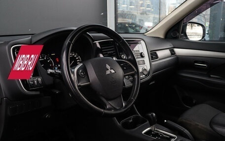 Mitsubishi Outlander III рестайлинг 3, 2012 год, 1 495 000 рублей, 14 фотография