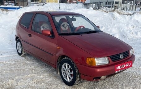 Volkswagen Polo III рестайлинг, 1995 год, 249 999 рублей, 1 фотография