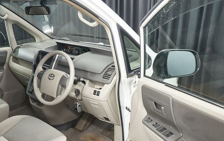 Toyota Noah III, 2008 год, 1 250 000 рублей, 6 фотография