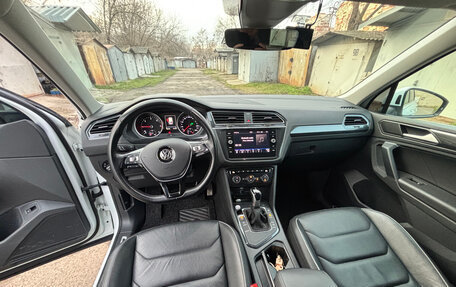 Volkswagen Tiguan II, 2020 год, 3 200 000 рублей, 16 фотография