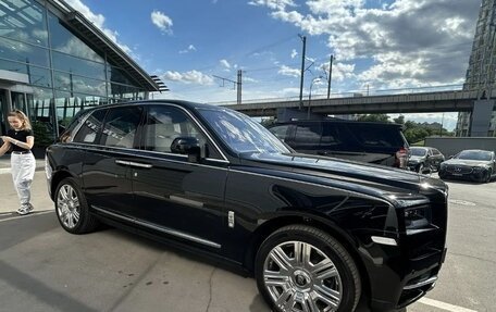 Rolls-Royce Cullinan, 2024 год, 49 900 000 рублей, 2 фотография