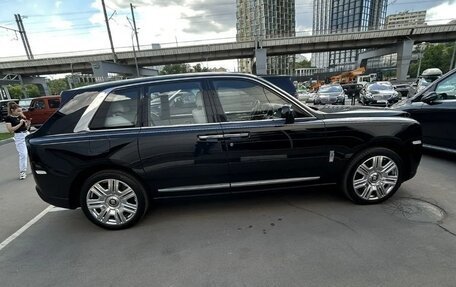 Rolls-Royce Cullinan, 2024 год, 49 900 000 рублей, 7 фотография