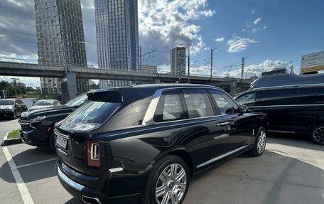 Rolls-Royce Cullinan, 2024 год, 49 900 000 рублей, 6 фотография