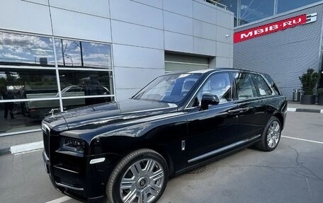 Rolls-Royce Cullinan, 2024 год, 49 900 000 рублей, 3 фотография