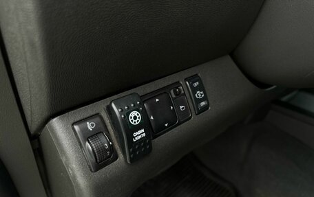 Nissan Navara (Frontier), 2008 год, 1 050 000 рублей, 12 фотография