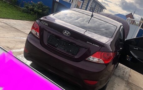 Hyundai Solaris II рестайлинг, 2013 год, 1 100 000 рублей, 2 фотография