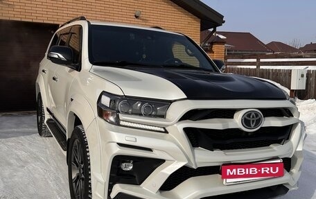 Toyota Land Cruiser 200, 2018 год, 7 950 000 рублей, 2 фотография