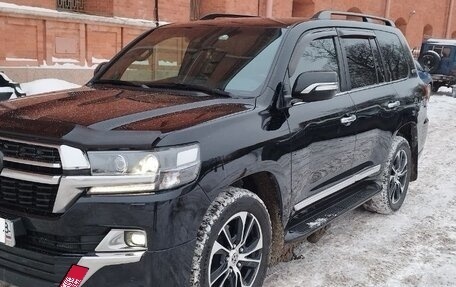 Toyota Land Cruiser 200, 2021 год, 7 970 000 рублей, 2 фотография