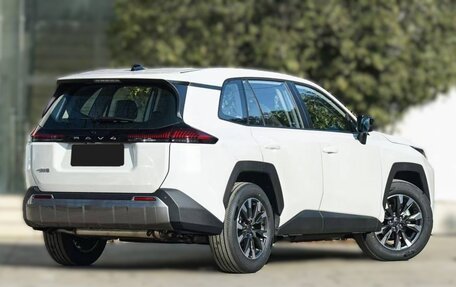 Toyota RAV4, 2026 год, 4 400 000 рублей, 3 фотография