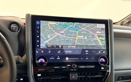 Toyota Alphard, 2025 год, 15 500 000 рублей, 13 фотография