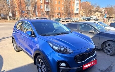KIA Sportage IV рестайлинг, 2019 год, 2 100 000 рублей, 3 фотография