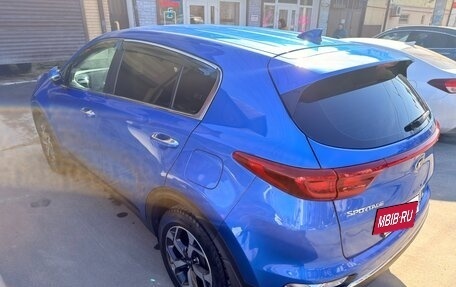 KIA Sportage IV рестайлинг, 2019 год, 2 100 000 рублей, 5 фотография