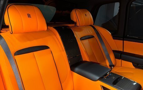 Rolls-Royce Cullinan, 2025 год, 65 000 000 рублей, 13 фотография