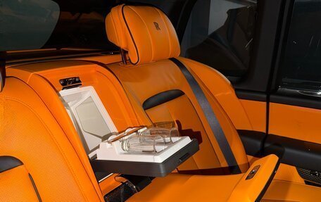 Rolls-Royce Cullinan, 2025 год, 65 000 000 рублей, 15 фотография